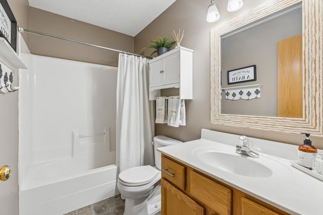 2609 91st Crescent N, Brooklyn Park, MN 55443