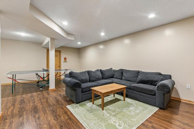 2609 91st Crescent N, Brooklyn Park, MN 55443