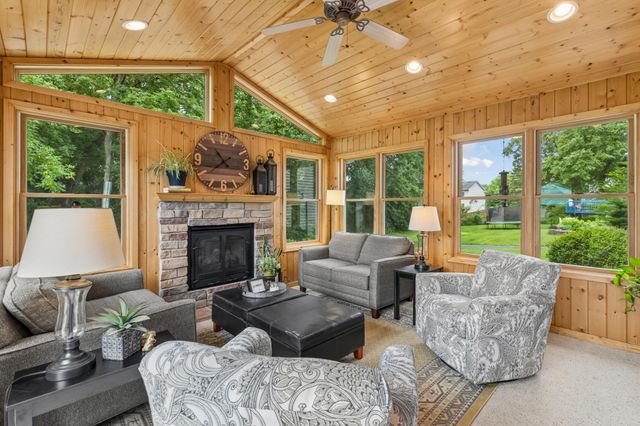 2609 91st Crescent N, Brooklyn Park, MN 55443