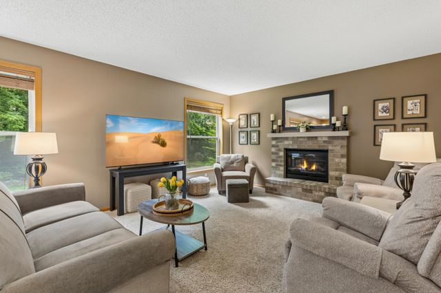 2609 91st Crescent N, Brooklyn Park, MN 55443