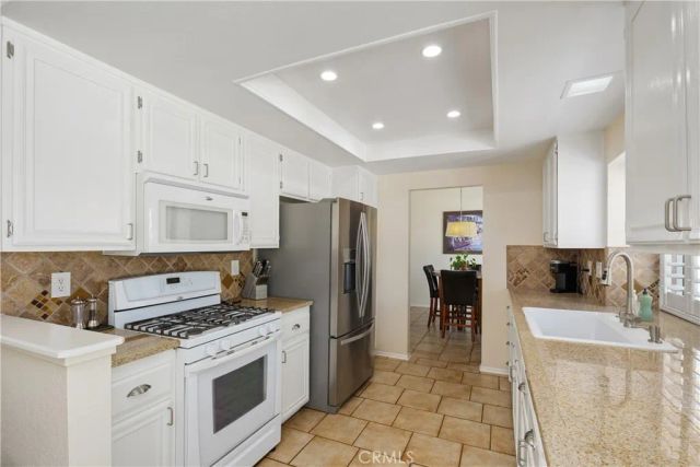 30440 Teal Brook Dr, Menifee, CA 92584