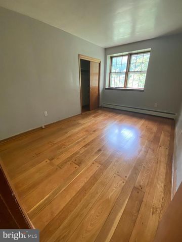 1002 WINDSOR AVE, Dresher, PA 19025