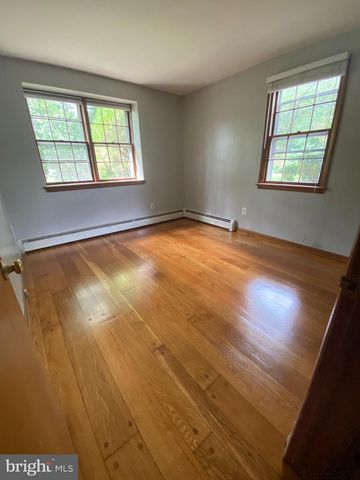 1002 WINDSOR AVE, Dresher, PA 19025