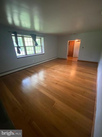 1002 WINDSOR AVE, Dresher, PA 19025