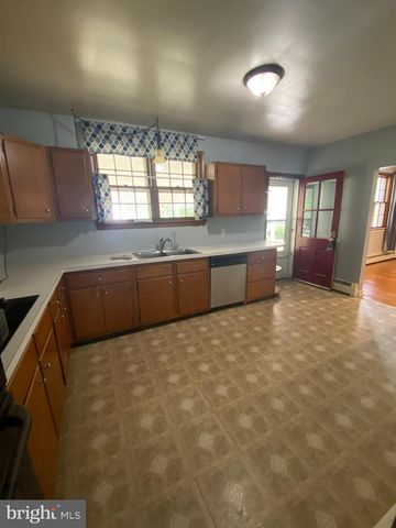 1002 WINDSOR AVE, Dresher, PA 19025