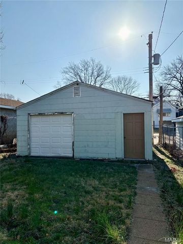 4428 Dewey Avenue, St Louis, MO 63116