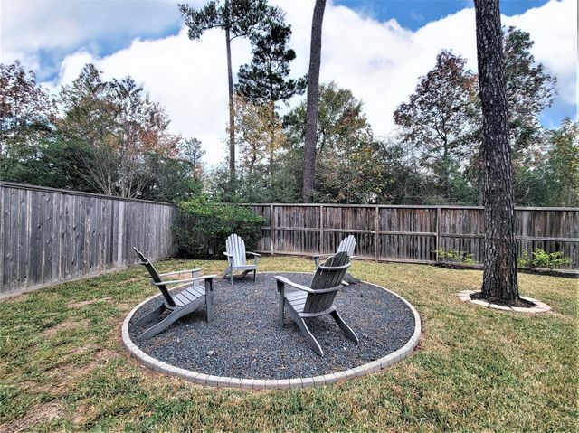 35 Silver Rock Drive, Tomball, TX 77375