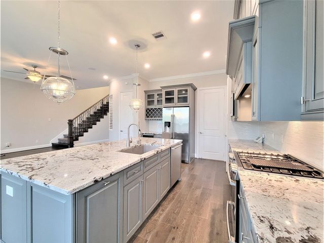 35 Silver Rock Drive, Tomball, TX 77375