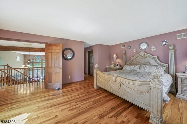 35 N Mount Lebanon Rd, Washington Twp., NJ 07853