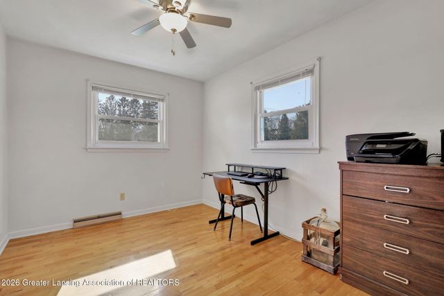 8825 Seney Drive, Dimondale, MI 48821