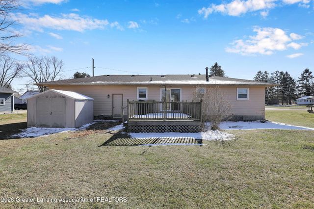 8825 Seney Drive, Dimondale, MI 48821