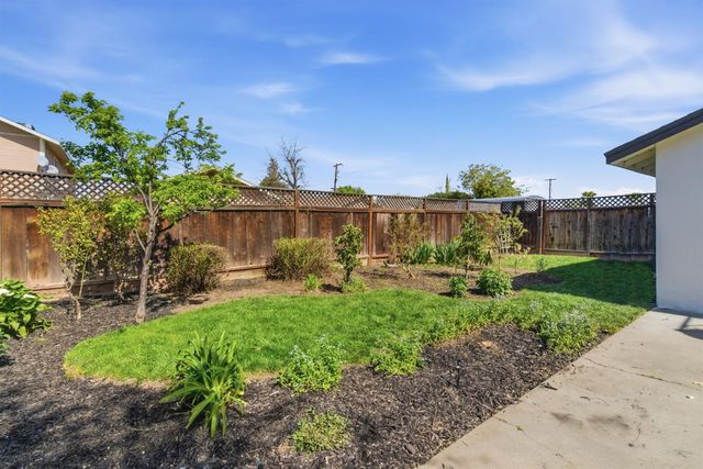 143 W Beverly Pl, Tracy, CA 95376