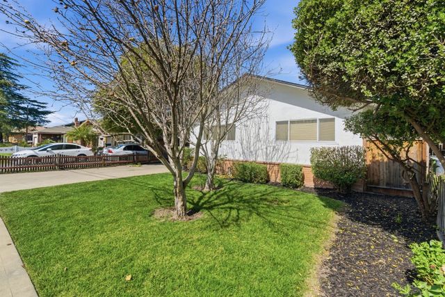 143 W Beverly Pl, Tracy, CA 95376