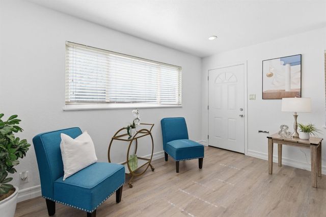 143 W Beverly Pl, Tracy, CA 95376