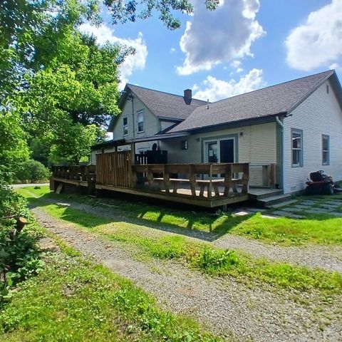 852 Pollander Road, Cambridge, VT 05464