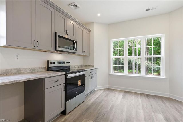 32496 Pebble Brook DR, Franklin, VA 23851