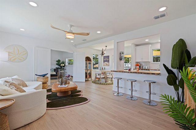 1579 BAYSHORE BOULEVARD, Dunedin, FL 34698