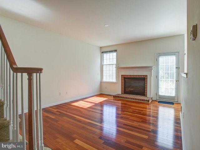 30 LOCKWOOD DR, Princeton, NJ 08540