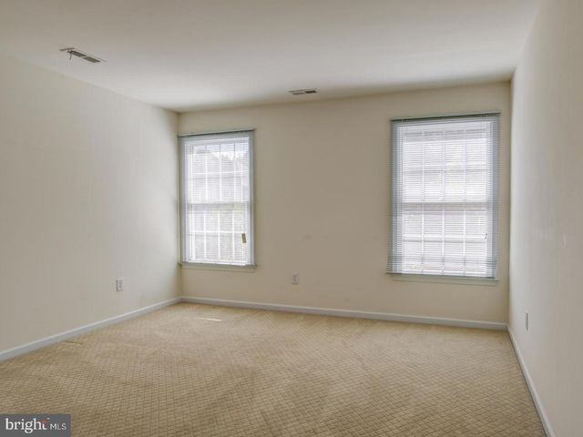 30 LOCKWOOD DR, Princeton, NJ 08540