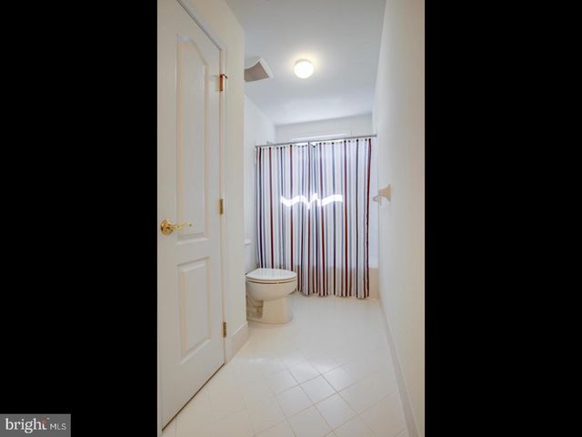 30 LOCKWOOD DR, Princeton, NJ 08540