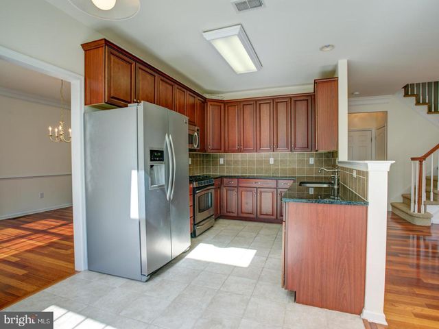 30 LOCKWOOD DR, Princeton, NJ 08540