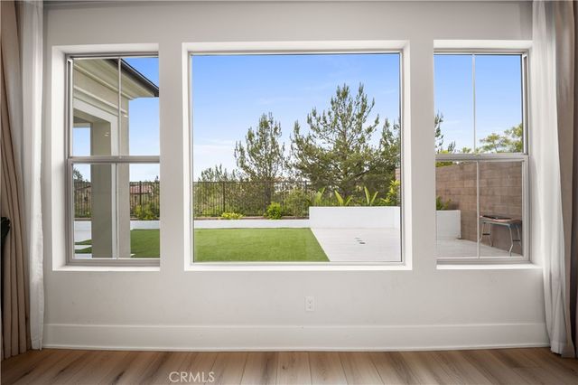 63 Longchamp, Irvine, CA 92602