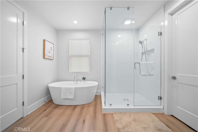 63 Longchamp, Irvine, CA 92602