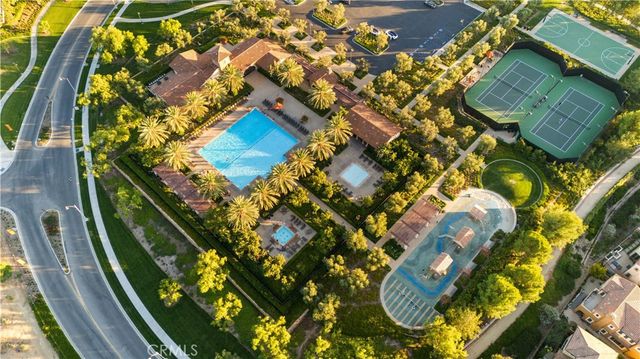 63 Longchamp, Irvine, CA 92602