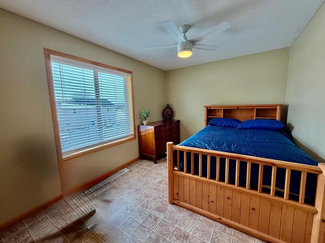 7166 205th Street W, Lakeville, MN 55044