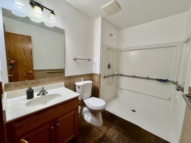 7166 205th Street W, Lakeville, MN 55044