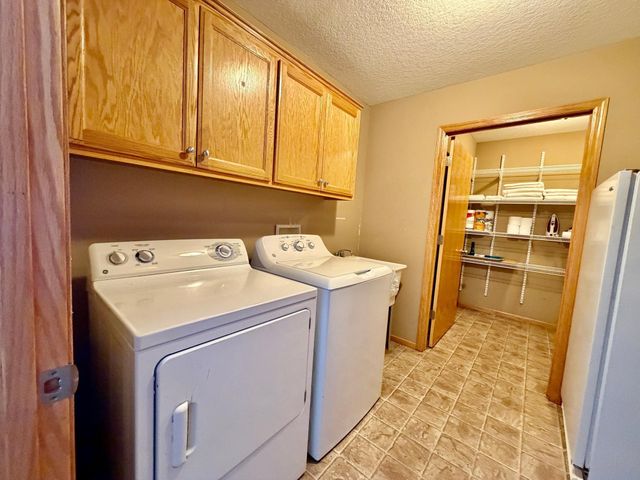 7166 205th Street W, Lakeville, MN 55044