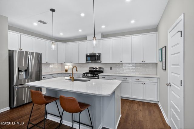 10 Mainland Lakes Drive, Bluffton, SC 29910