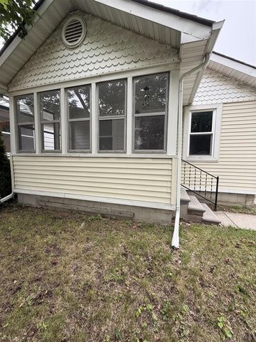 68 W Maxlow Avenue, Hazel Park, MI 48030