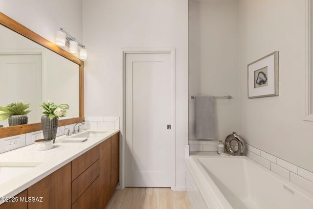 5671 N Placita Stilbayo, Tucson, AZ 85718