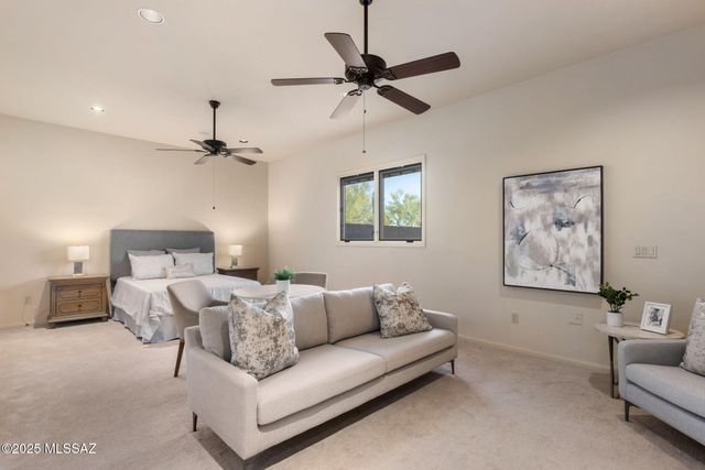 5671 N Placita Stilbayo, Tucson, AZ 85718