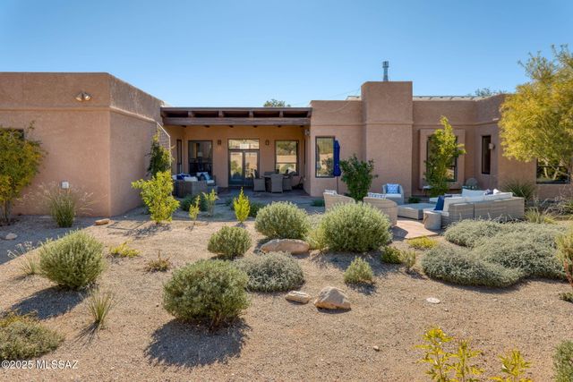 5671 N Placita Stilbayo, Tucson, AZ 85718