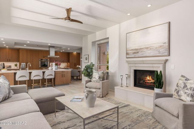 5671 N Placita Stilbayo, Tucson, AZ 85718