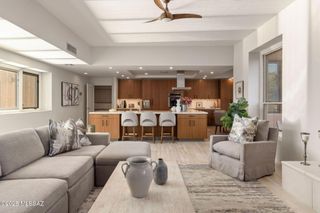 5671 N Placita Stilbayo, Tucson, AZ 85718