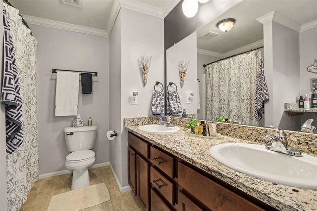 301 Victoria Drive, Dexter, MI 48130