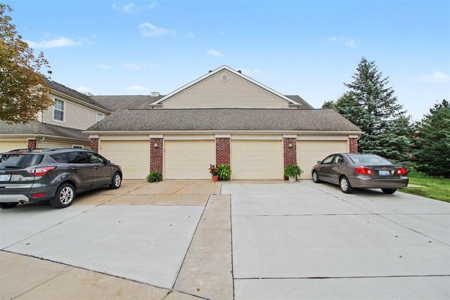 301 Victoria Drive, Dexter, MI 48130