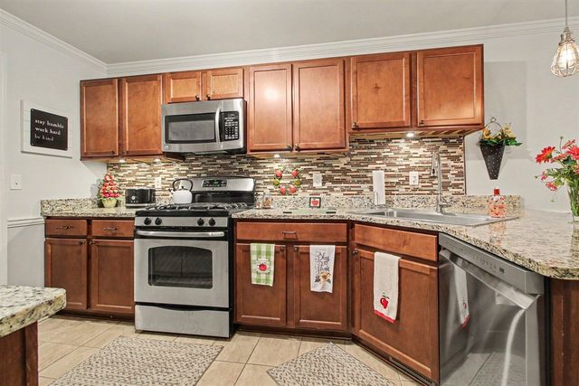 301 Victoria Drive, Dexter, MI 48130