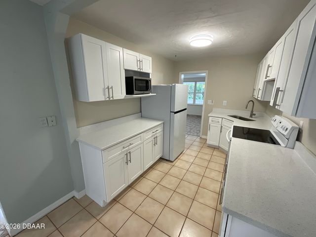177 Laurie Drive, Ormond Beach, FL 32176