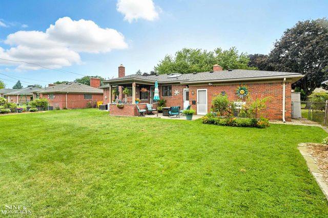 19046 Norton Street, Eastpointe, MI 48021