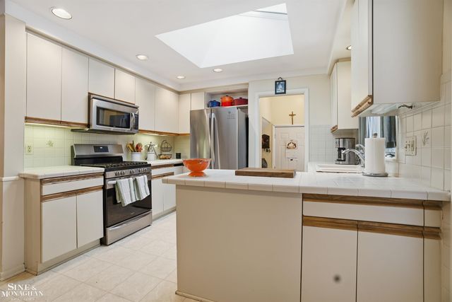 19046 Norton Street, Eastpointe, MI 48021