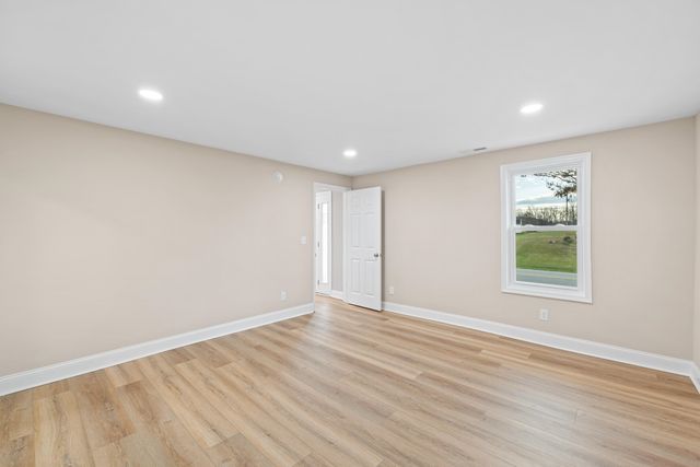 1800 STUARTS DRAFT HWY, Stuarts Draft, VA 24477