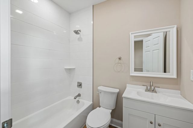 1800 STUARTS DRAFT HWY, Stuarts Draft, VA 24477