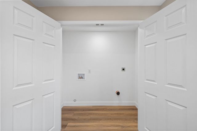 1800 STUARTS DRAFT HWY, Stuarts Draft, VA 24477