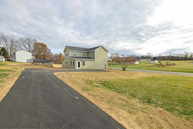 1800 STUARTS DRAFT HWY, Stuarts Draft, VA 24477