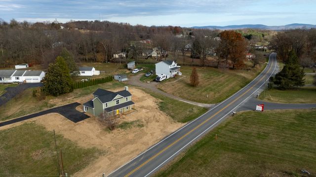 1800 STUARTS DRAFT HWY, Stuarts Draft, VA 24477