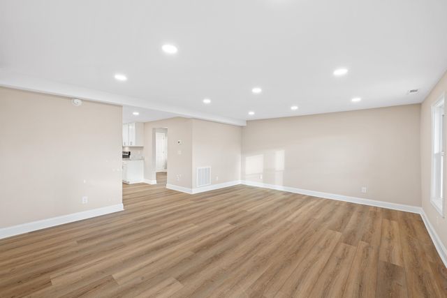 1800 STUARTS DRAFT HWY, Stuarts Draft, VA 24477